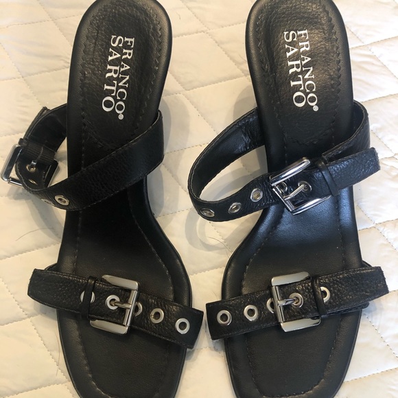 Black Leather Strappy Sandals Size 7 M - Picture 3 of 4